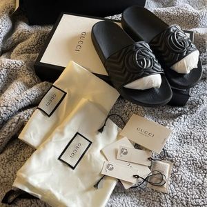 Gucci Quilted GG RUBBER SLIDES